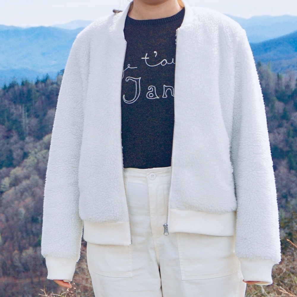 Levis fluffy bomber jacket white